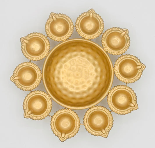 Urli/Decorative Bowl with Diyas/Tealight Holders